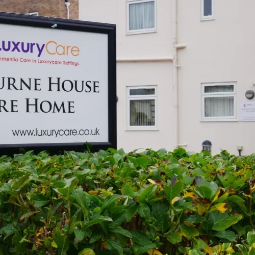Seabourne House Care Home Sign